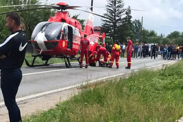 Doi copii și doi adulți, răniți într-un accident. A intervenit elicopterul SMURD