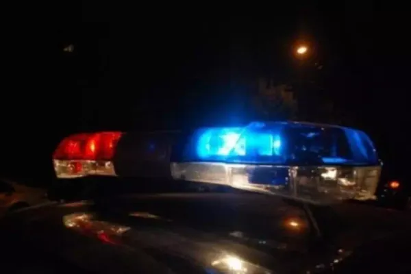 Patru sibieni, reținuți de polițiștii din Alba, după ce ar fi furat bijuterii, o tabletă și 700 de lei
