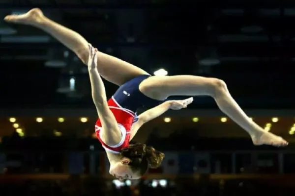 Gimnasta medaliată cu aur care s-a reinventat ca actriţă de filme pentru adulți