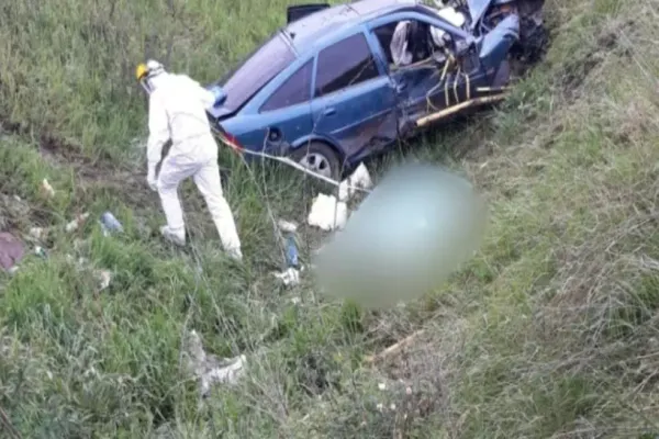 Accident violent în Olt. O tânără în vârstă de 19 ani a murit