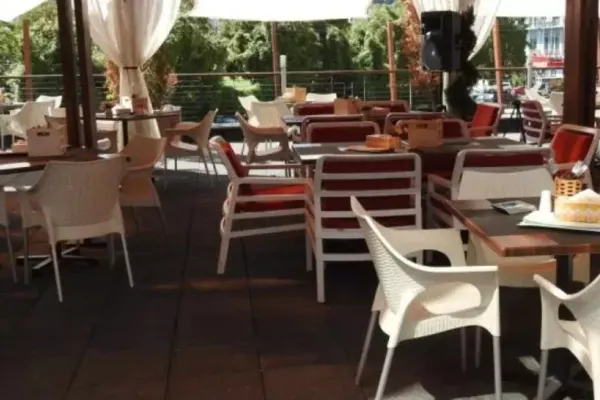 Comitetul Județean pentru Situații de Urgență din Galați a decis: restaurantele, cinematografele, teatrele și cazinourile se ÎNCHID
