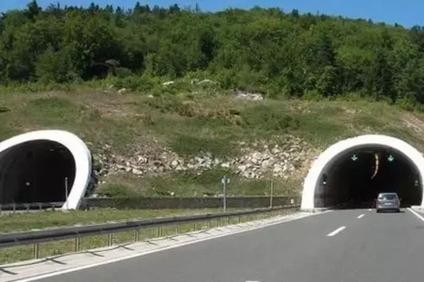 Gaură de 50 de mil. euro în buget. România, bună de plată, după rezilierea abuzivă a unui contract pe autostrada Lugoj–Deva