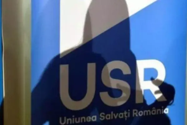 PSD, taxat de USR după depunerea moțiunii de cenzură: Nu a învățat nimic din dezastrul lăsat de guvernele lui Dragnea. Cum să dai jos guvernul în plină pandemie?!