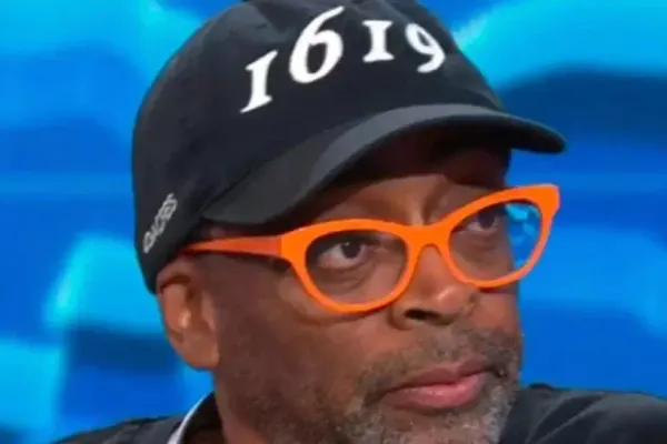 VIDEO Protest Spike Lee după moartea lui George Floyd, în care acuză tratamentele polițiștilor aplicate americanilor de culoare