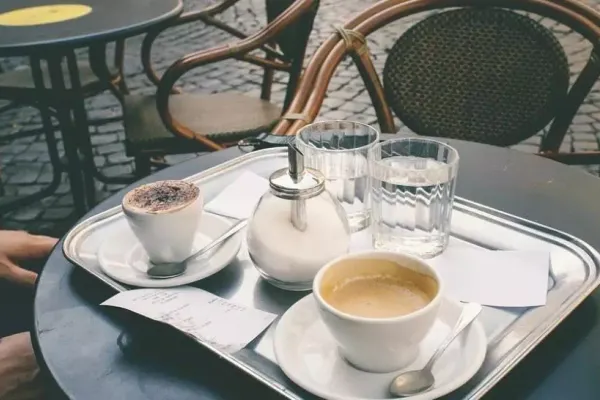 Noi măsuri de RELAXARE de la 1 iulie, aprobate joi de Guvern. Ce restricții se ridică