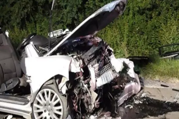 FOTO/Mesajul Poliţiei Române după accidentul cu patru morți din Sălaj: "Aşa arată o maşină cu volanul pe dreapta"