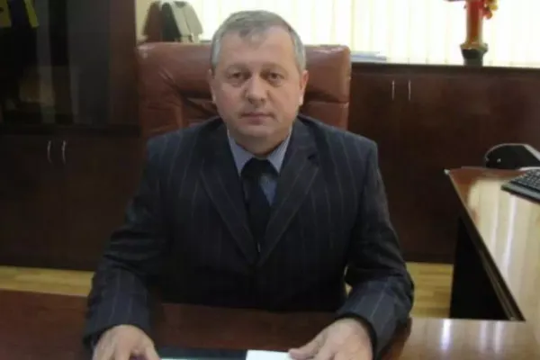 Fostul director al Casei de Pensii Bihor, condamnat la 5 ani și 4 luni de închisoare. A primit bani, pizza şi whisky
