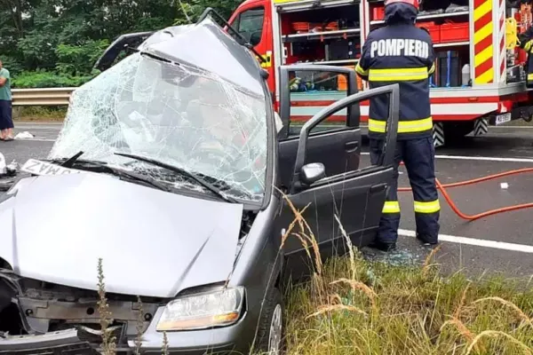 Accident teribil în vestul țării: doi bărbați au murit, două fete sunt grav rănite