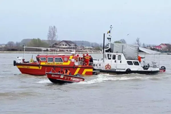 Accident naval cu mai multe ambarcațiuni în Tulcea. 13 persoane sunt rănite! A fost activat PLANUL ROȘU de intervenție
