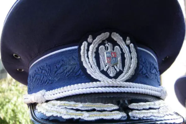 Șase polițiști din IPJ Maramureș, arestați preventiv pentru luare de mită