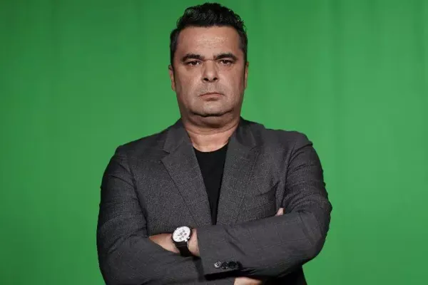 Laurențiu Botin: Două scenarii, aceiași actori