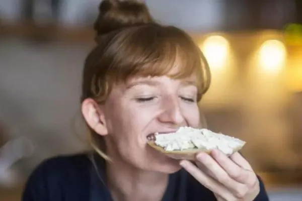 Ce se întâmplă în corpul tău dacă mănânci alimente mucegăite