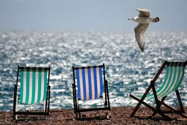 Românii preferă Bulgaria. Cum petrec și se relaxează cei care au ajuns la Nisipurile de Aur