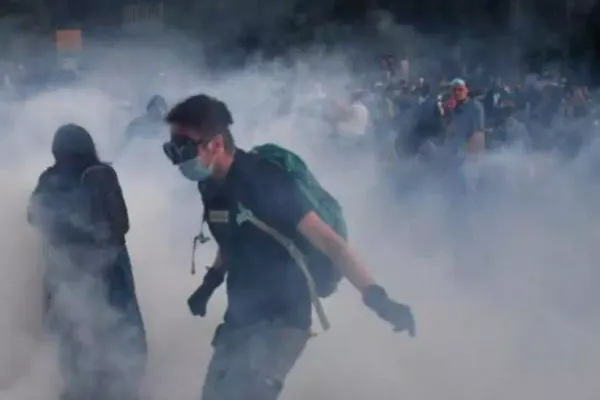O persoană a murit, protestele au degenerat în Liban - Protestatarii au pătruns în sediul Ministerului de Externe