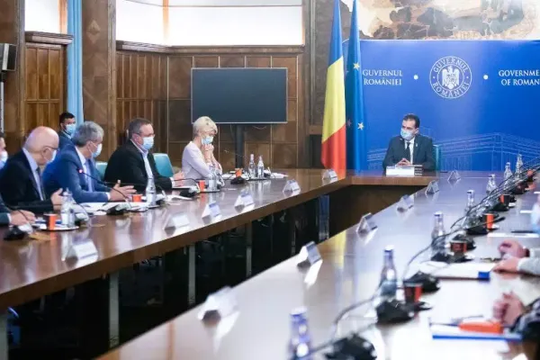Ședință de Guvern la Palatul Victoria | Ludovic Orban va anunța alte MĂSURI pentru susţinerea întreprinderilor mici şi mijlocii