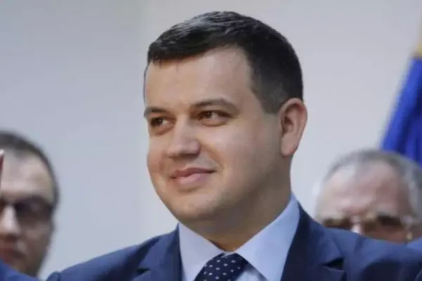 Eugen Tomac, acuzat de distrugerea PMP și alunecarea către AUR, prin puciul pregătit împotriva lui Cristian Diaconescu