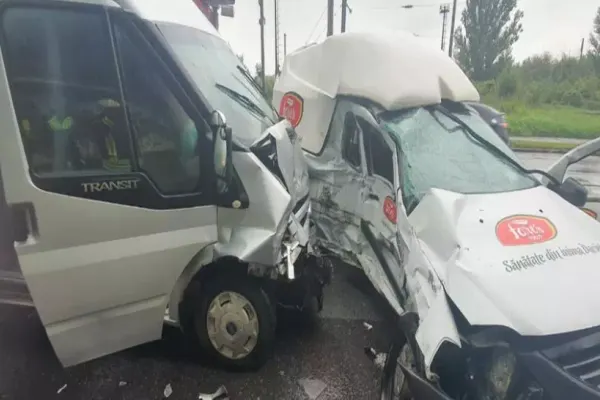 FOTO/ Grav accident de circulație în județul Timiș: Un mort și trei răniți