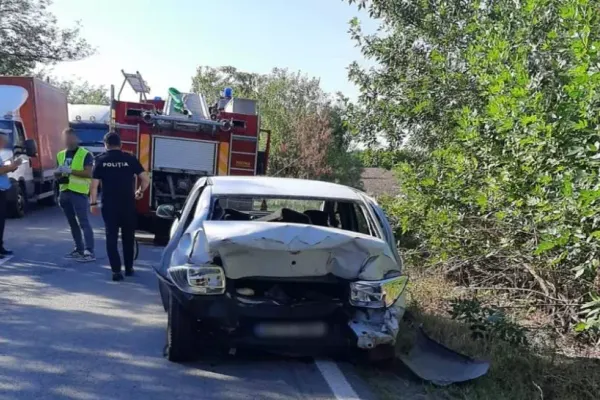 FOTO/ Accident rutier pe DN 1A, în județul Dâmbovița. Șase persoane au fost transportate la spital