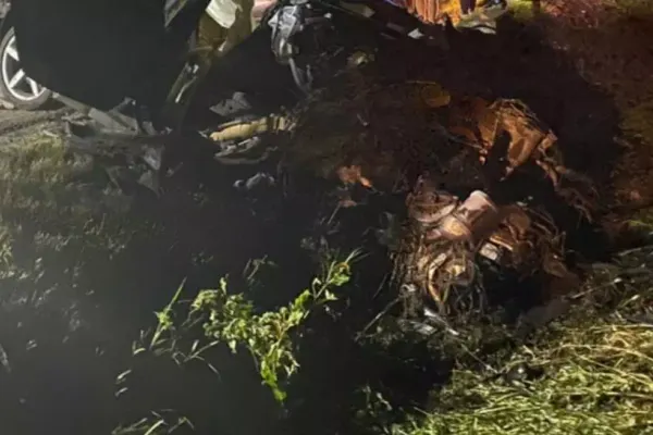 Accident dramatic în județul Suceava: un MORT și trei RĂNIȚI grav după ce o mașină a ajuns în șanț
