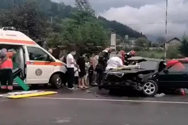Neamț: Accident grav în Bicaz! Trei victime dintre care una inconștientă