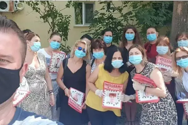 Angajaţi ai unui cămin de bătrâni din Craiova, unde este un focar de COVID-19, au împărțit pliante electorale cu Olguța Vasilescu