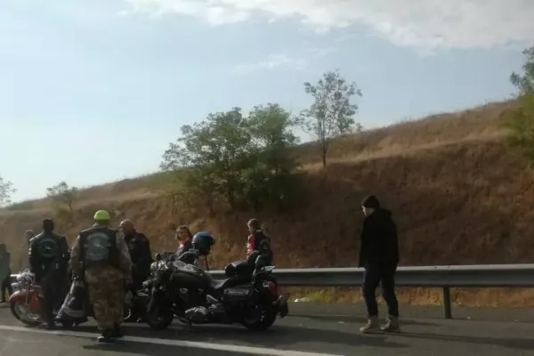 Accident pe Autostrada Soarelui, pe sensul către mare. Impact între un autoturism și o motocicletă FOTO