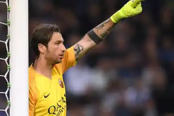 Portarul echipei AS Roma și trei jucători de la Cagliari Calcio, testați pozitiv la CoVID. Ce se întâmplă în campionatul italian cu o lună înainte de începutul sezonului