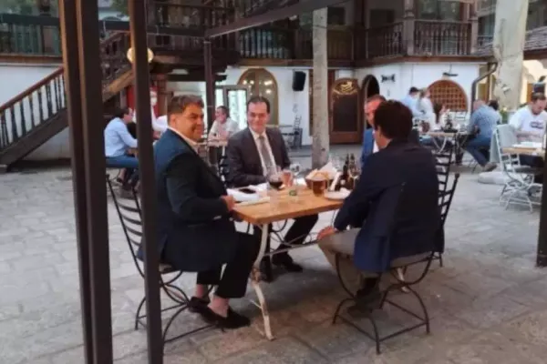 Ludovic Orban nu mai poate amâna redeschiderea restaurantelor: ”E un "must", o necesitate pentru că altfel riscăm să-i FALIMENTĂM pe mulţi”