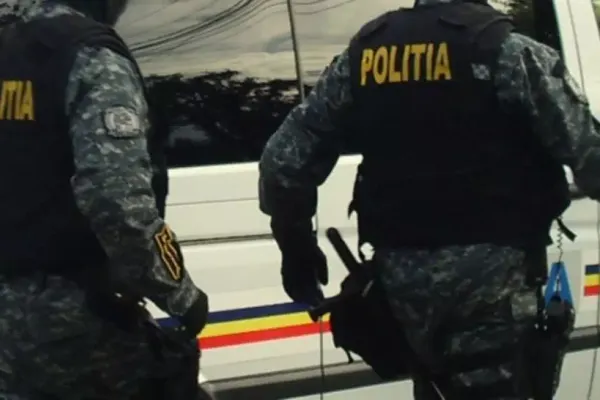 Petrecere de majorat în plină pandemie, oprită de polițiști. Amenzi uriașe pentru participanți