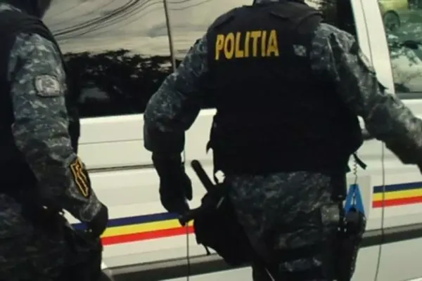 A "furat" o fată de 15 ani și a plecat, la propriu, cu ea în spate. Cum l-au prins polițiștii