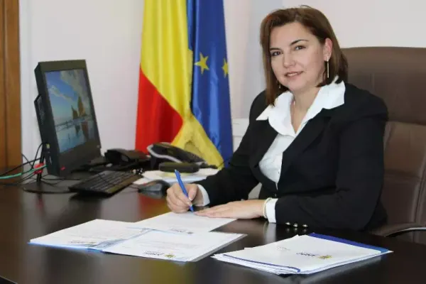 Școala online, provocarea Guvernului Orban. Scenariile pentru începerea școlilor, pregătite. Elevii vor primi 250.000 de tablete