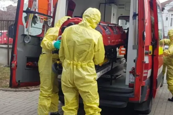Focar de COVID-19 la o fabrică din județul Cluj: 17 angajați, testați pozitiv