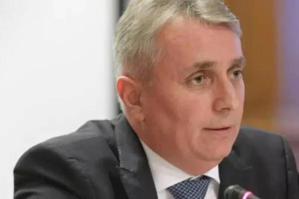 76.000 de polițiști primesc din ianuarie un NOU spor. Lucian Bode: Sindicatele ar trebui să îi informeze pe angajați