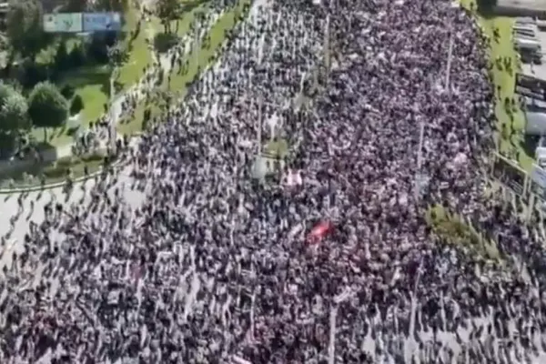 VIDEO Proteste de amploare în Belarus, zeci de mii de oameni sunt pe străzi