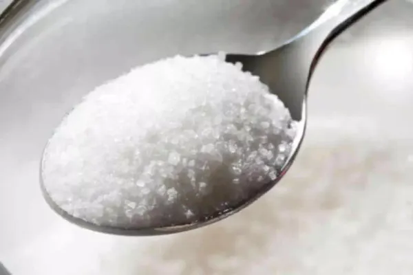 Alimentul care este de 5 ori mai dăunător decât zahărul. Unii îl mănâncă des. Pericol uriaș pentru sănătate
