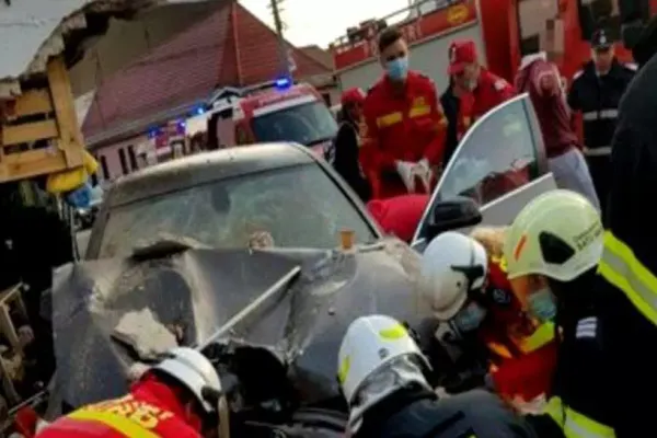 Accident rutier pe DN 1, în Otopeni. O femeie a fost lovită în stația de autobuz