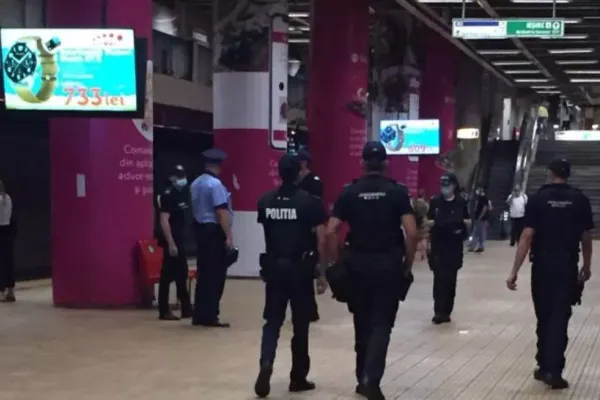 Controale de proporții la metrou și în autobuze! Polițiștii verifică respectarea regulilor împotriva răspândirii virusului