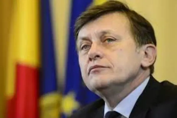 Crin Antonescu, dezvăluiri bombă la Realitatea PLUS. Candidatul coaliției de guvernare, invitat la Culisele Statului Paralel - ora 21:00