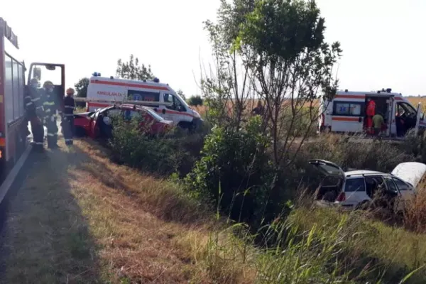 Accident cu patru victime la ieșire din Găești