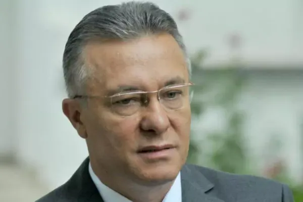 Cristian Diaconescu, fost candidat, actual consilier al lui Ilie Bolojan. Ce trădează această mutare