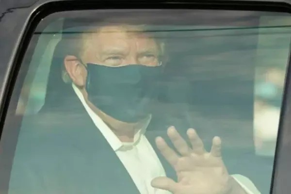 Președinta Camerei Reprezentanților evaluează posibilitatea suspendării din funcție a lui Donald Trump. Nancy Pelosi a lansat procedura evaluării stării de sănătate a președintelui SUA