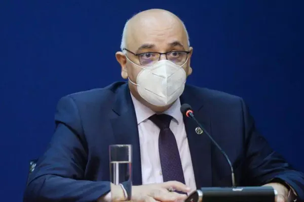 "Restaurante, teatre și cinematografe închise, masca obligatorie peste tot" - Arafat anunță regulile pentru o rată de peste 3 în București