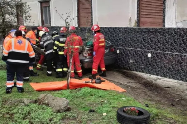 Accident grav în județul Timiș: Gravidă transportată de urgență la spital cu un elicopter SMURD