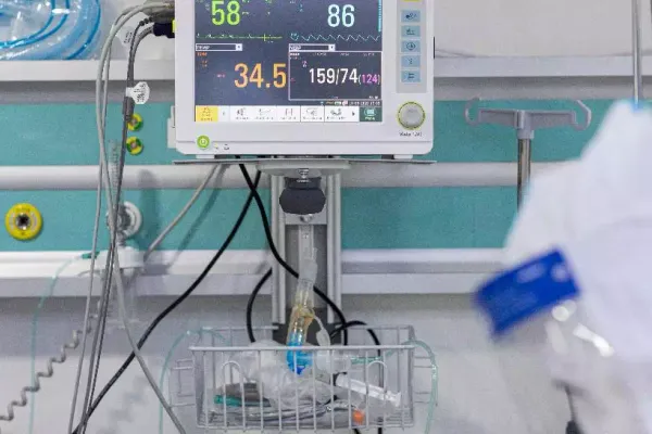 Două noi focare de COVID-19, la Direcţia de Sănătate Publică Prahova: 102 persoane dintr-un total de 216 au fost depistate pozitiv