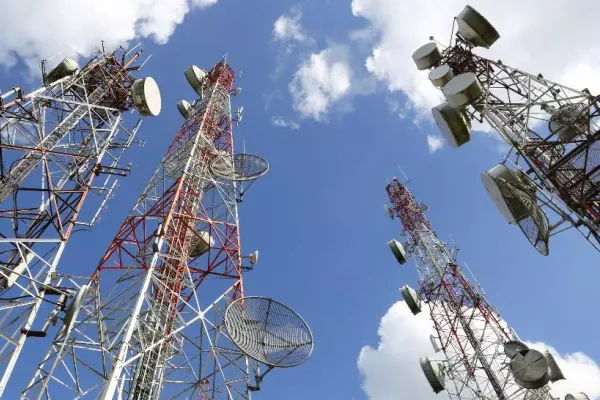 Război Ucraina. Doi cei mai mari furnizori de echipamente de telecomunicații au părăsit Rusia în aceeași zi