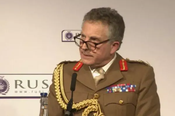 Riscul unui conflict între Rusia și Occident este IMINENT: Avertismentul șefului armatei britanice