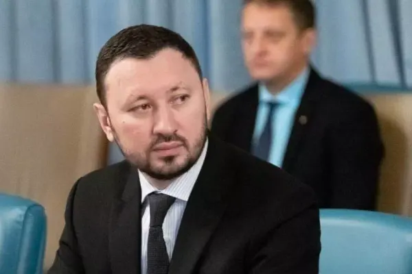 Mircea Fechet: ”Primele nerușinate pentru pensionare de la Romsilva au surori gemene la Curtea Constituțională”