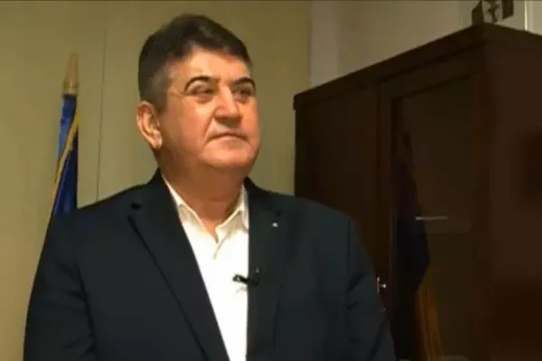 Luni, ora 21:00 - Realitatea Plus a reușit să intre în sufrageria lui Gabriel Oprea - Interviu-maraton