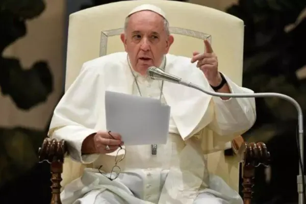 Fost preot din Germania, de 88 de ani, EXCLUS din cler pentru abuzuri asupra minorilor - Papa Francisc a luat decizia