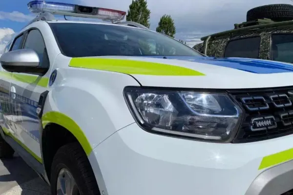 Minoră însărcinată, BRUSCATĂ de polițiști! Au crezut că tânara s-a strâmbat la ei VIDEO